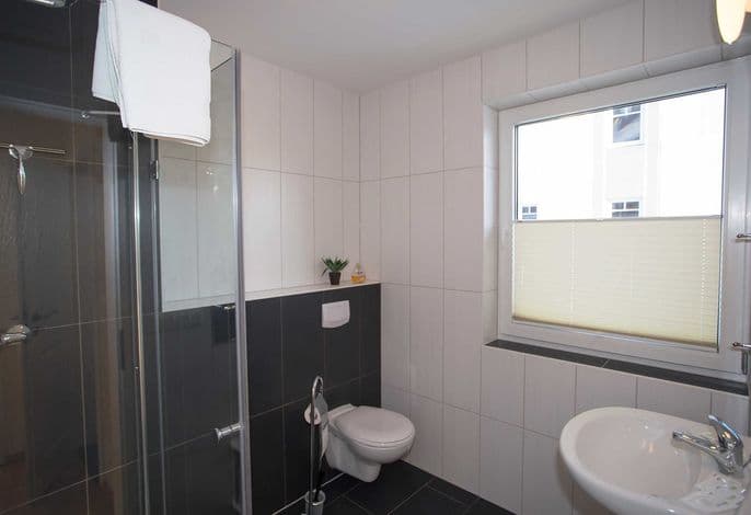 H-Ferienwohnung 4 - Ferienwohnung Wiek im Hafenkieker detail 4