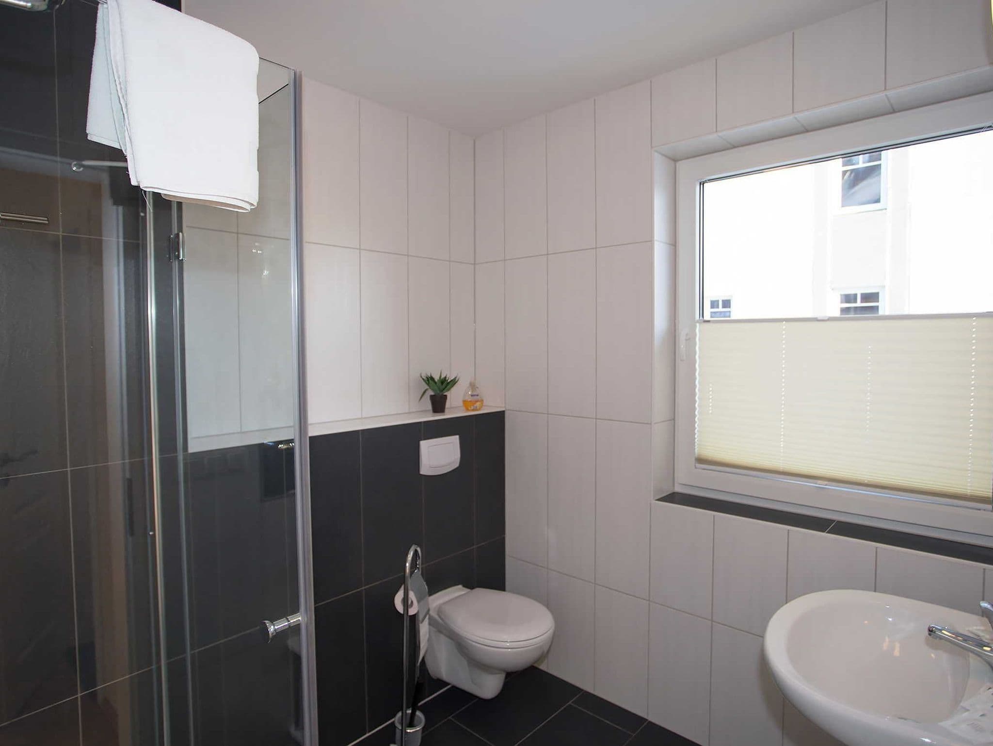 H-Ferienwohnung 4 - Ferienwohnung Wiek im Hafenkieker detail 4