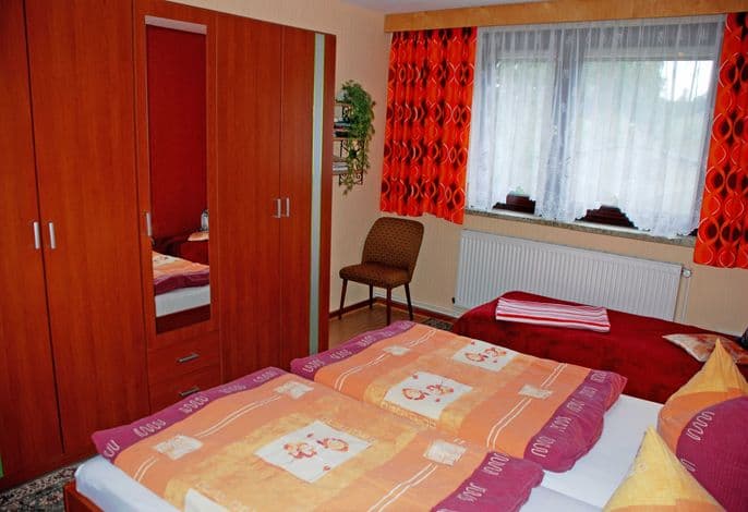Ferienwohnung mit Terrasse EG - Ferienwohnungen im Ostseebad Baabe detail 2