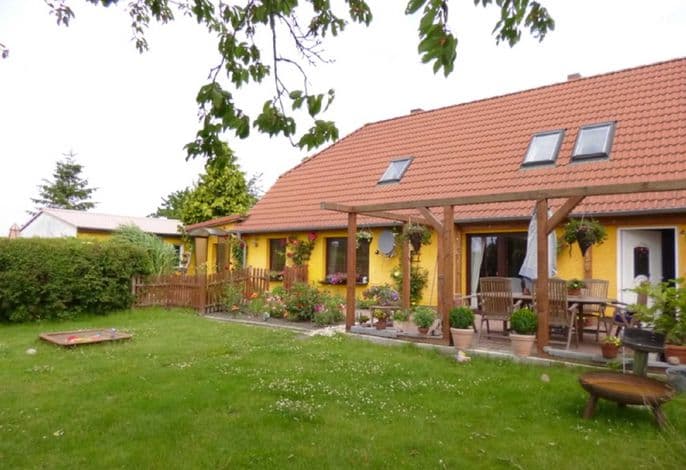 Ferienwohnungen in Lipsitz auf Rügen - Ferienwohnung Rapsblüte mit Kamin und Balkon detail 4