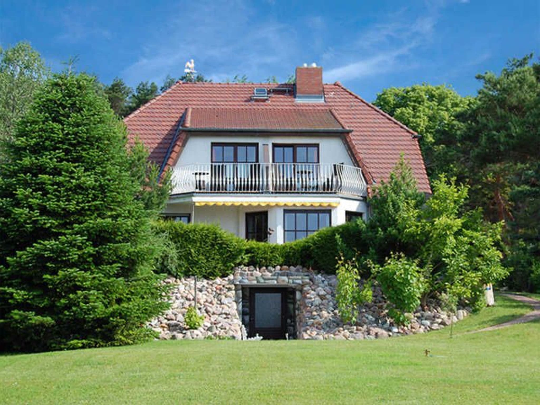 Selliner Ferienwohnungen mit Seeblick detail 1