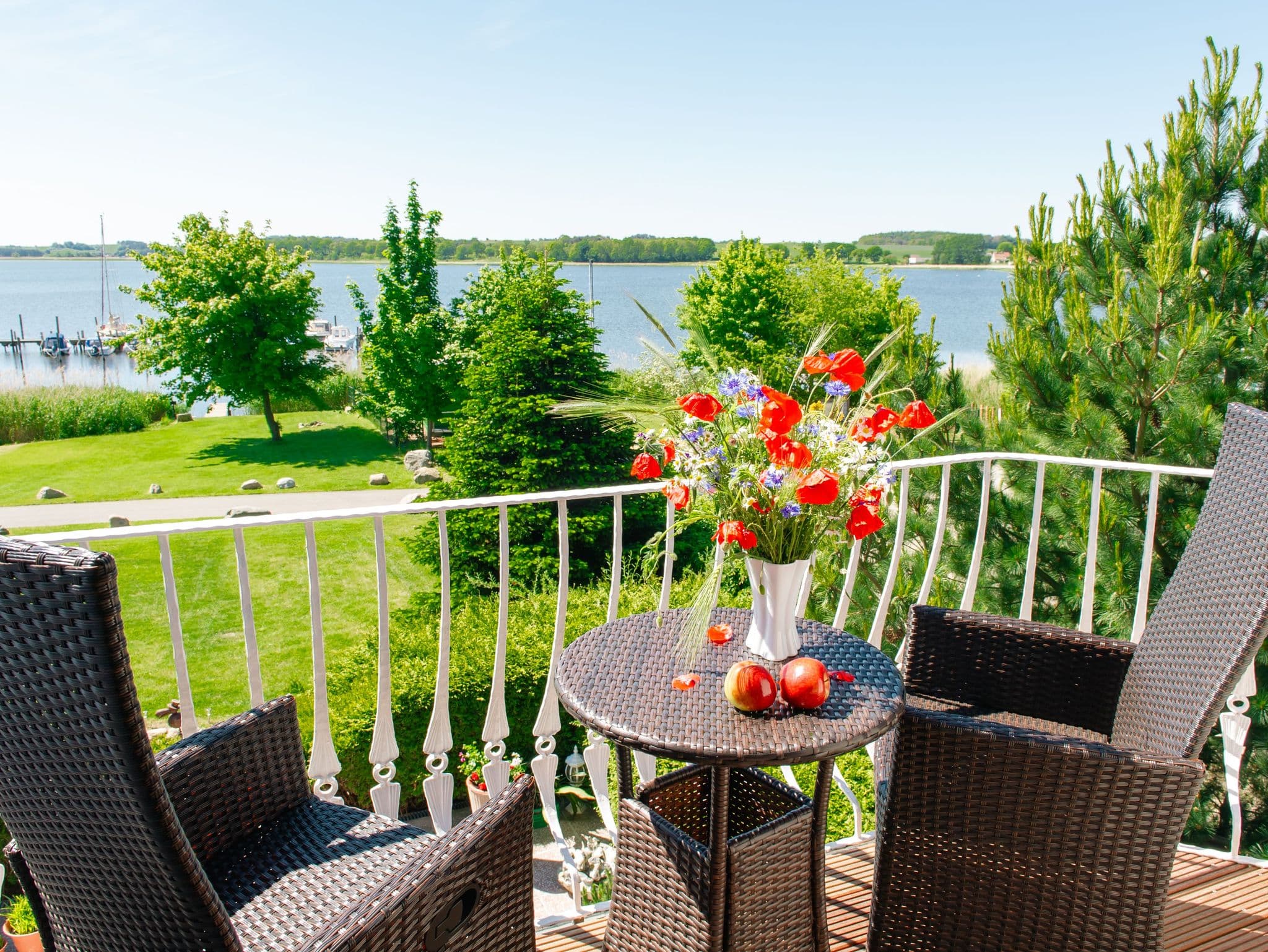 Selliner Ferienwohnungen mit Seeblick detail 2