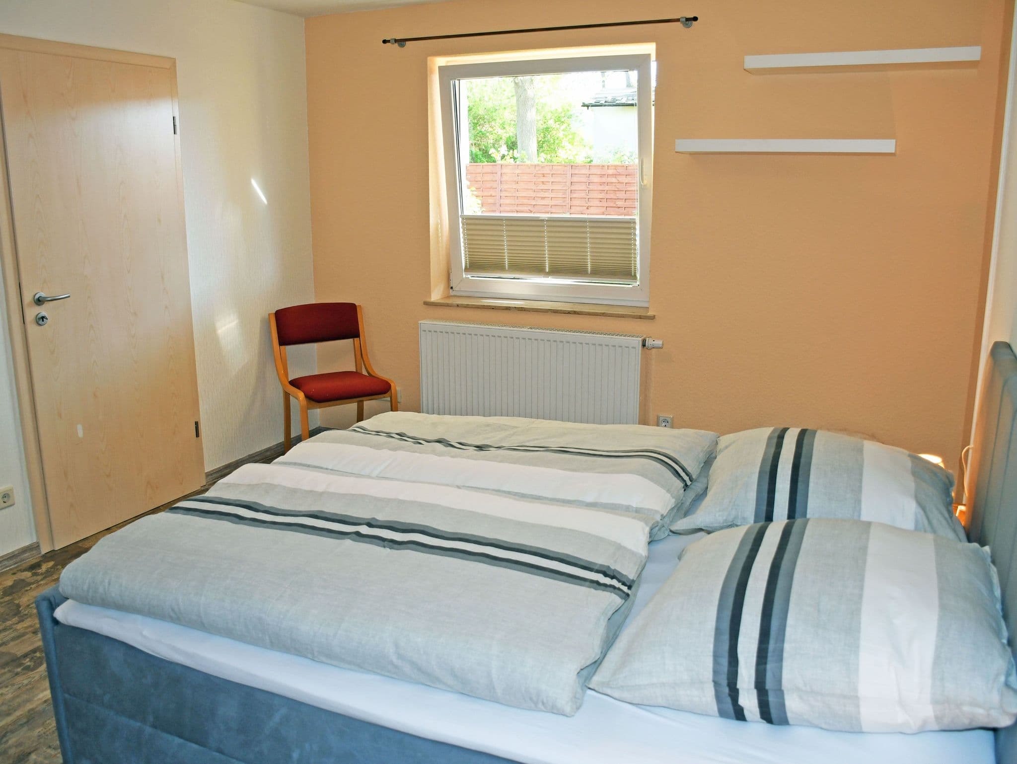 ***Ferienwohnung mit Terrasse*** / Fam. Dinda - schöne Ferienwohnungen in Baabe auf Rügen detail 1