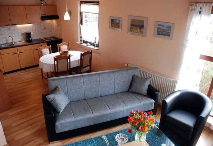 Ferienhaus Adelheid mit Seeblick und Terrasse - ruhig gelegene Ferienhäuser am Selliner See detail 3