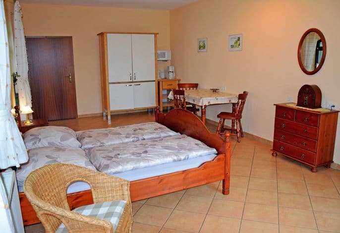01 Ferienwohnung - Ferienhof auf Rügen detail 1