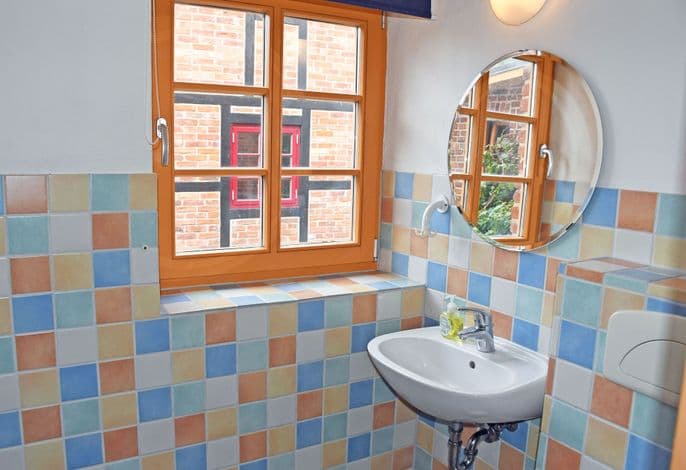 02 Ferienwohnung Schlüsselblume mit Seeblick - Haus am Höft in Gager mit Seeblick und Sauna detail 3