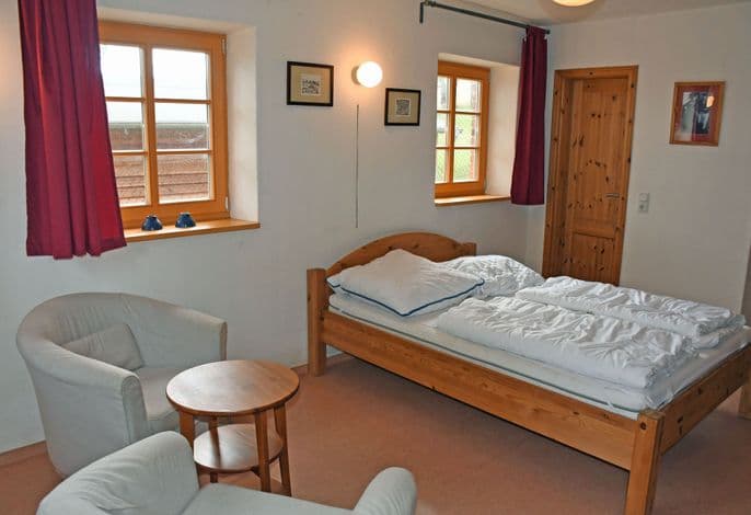 01 Ferienwohnung Gänseblümchen mit Seeblick - Haus am Höft in Gager mit Seeblick und Sauna detail 1