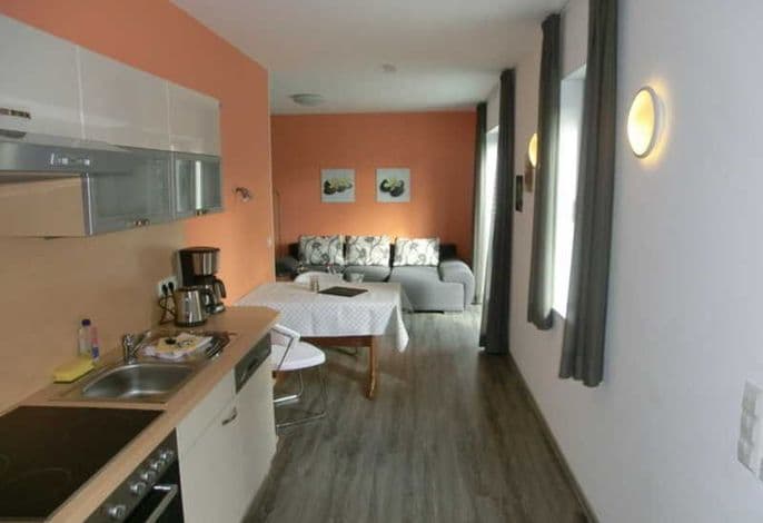 Kleeblatt Wohnung Orange - Kleeblatthaus Putbus/Rügen- 3 komfortable Ferienwohnungen detail 1