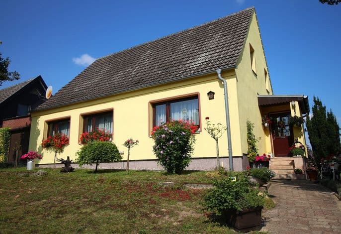 ruhig gelegene Ferienwohnung in Tilzow - Ferienwohnung detail 1