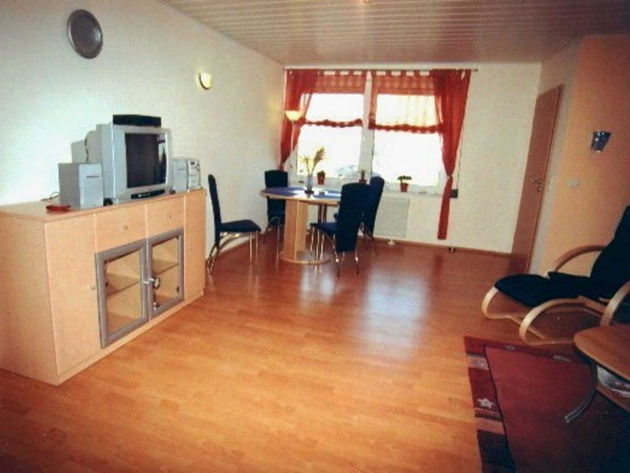 Whg. 1 rechts