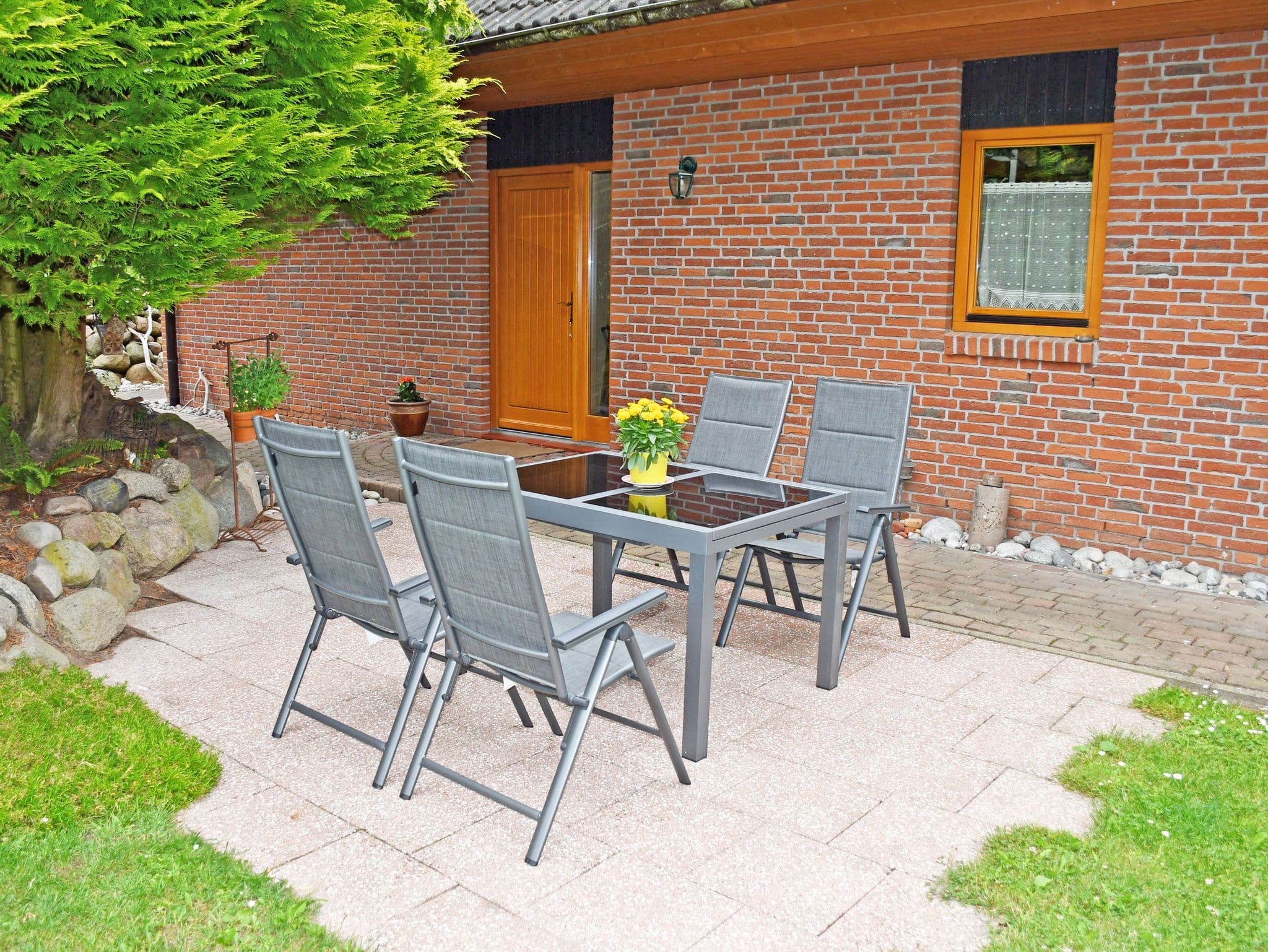 Jasmunder Ferienwohnung mit Terrasse detail 3
