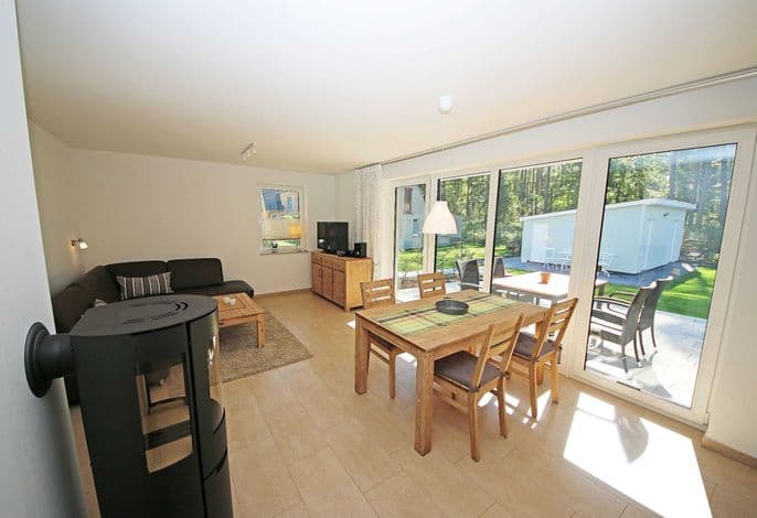 Ferienhaus Igelbau Whg. 01 mit Terrasse - MR: Ferienhaus Igelbau mit 2 komfortablen Ferienwohnungen detail 2