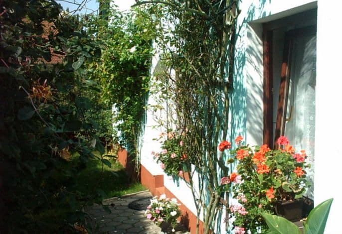 Ferienhaus & Ferienwohnung am Burgwall bei Familie Möller detail 1