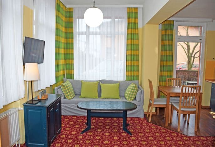 04 Ferienappartement mit Balkon