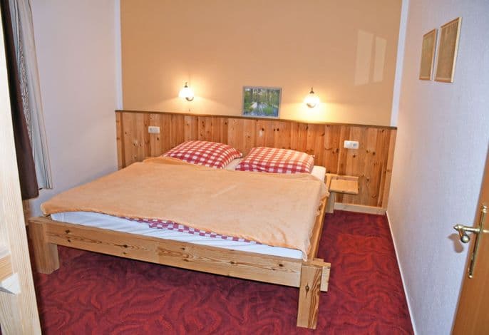 02 Ferienappartement mit Balkon