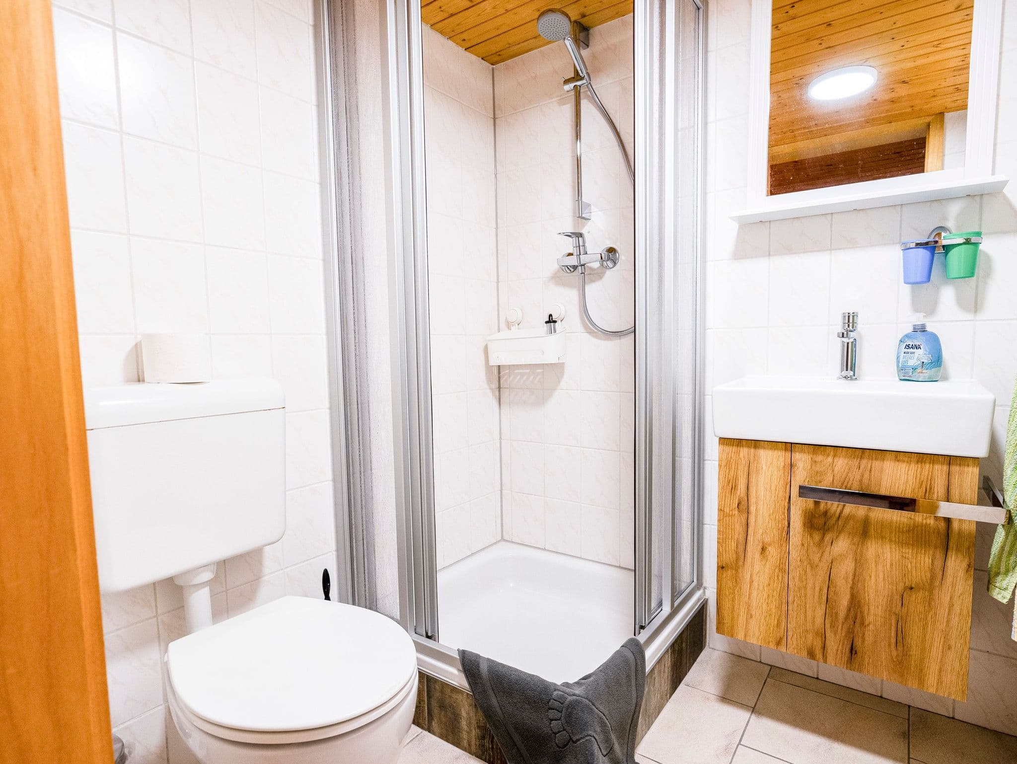 Ferienzimmer Silbermöwe - Ferienwohnungen und Zimmer in Göhren detail 4