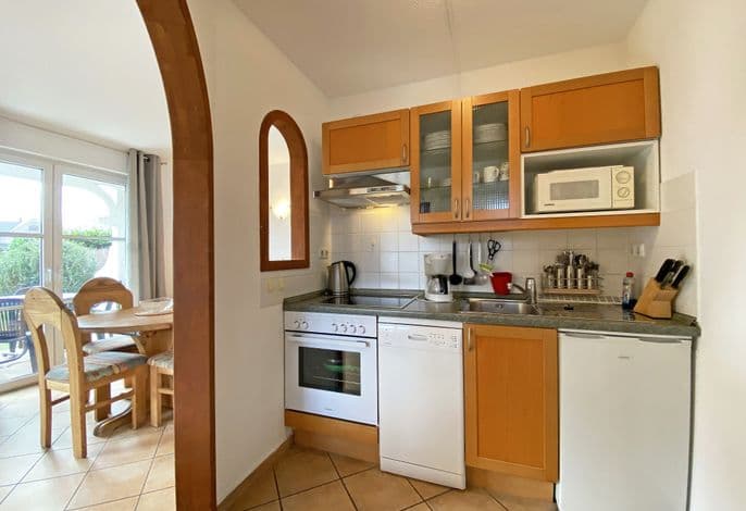 Haus Rügenwind Whg. 02 EG mit Terrasse - W: Haus Rügenwind mit 5 komfortablen Wohnungen detail 4