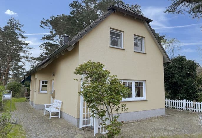 MR: Doppelhaushälfte Weinrich mit Terrasse (Süd/West) - Doppelhaushälfte Weinrich mit Terrasse (Süd/West)