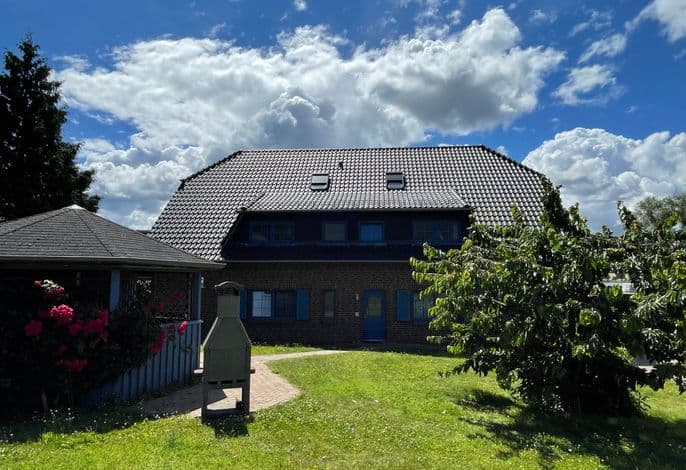 A: Ferienwohnung 11 Am Selliner See - Haus 2 Fewo 11 Am Selliner See mit Balkon detail 1