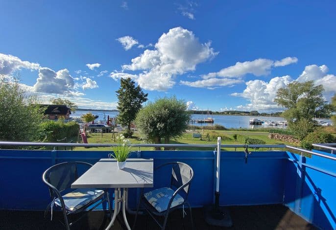 A: Ferienwohnung 11 Am Selliner See - Haus 2 Fewo 11 Am Selliner See mit Balkon detail 2