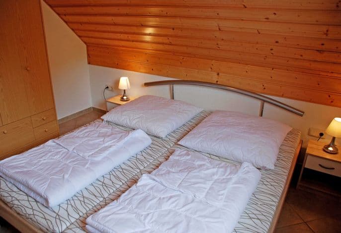03 Ferienwohnung (H)