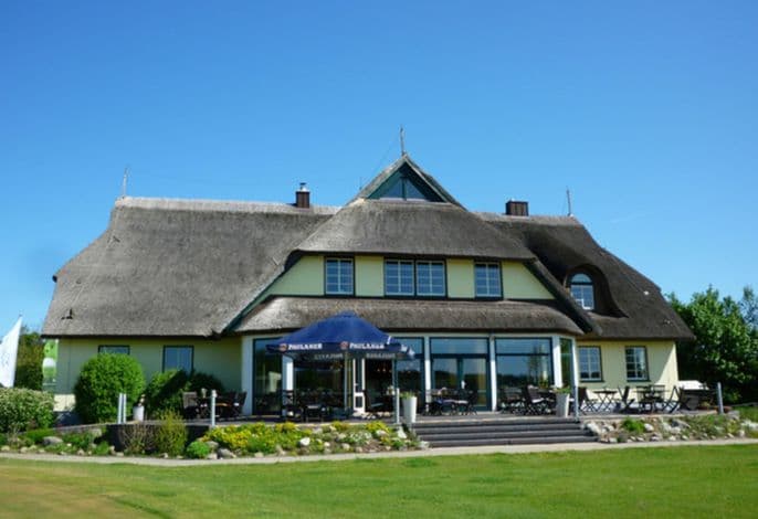 Clubhouse Golf-Centrum Schloss Karnitz detail 1