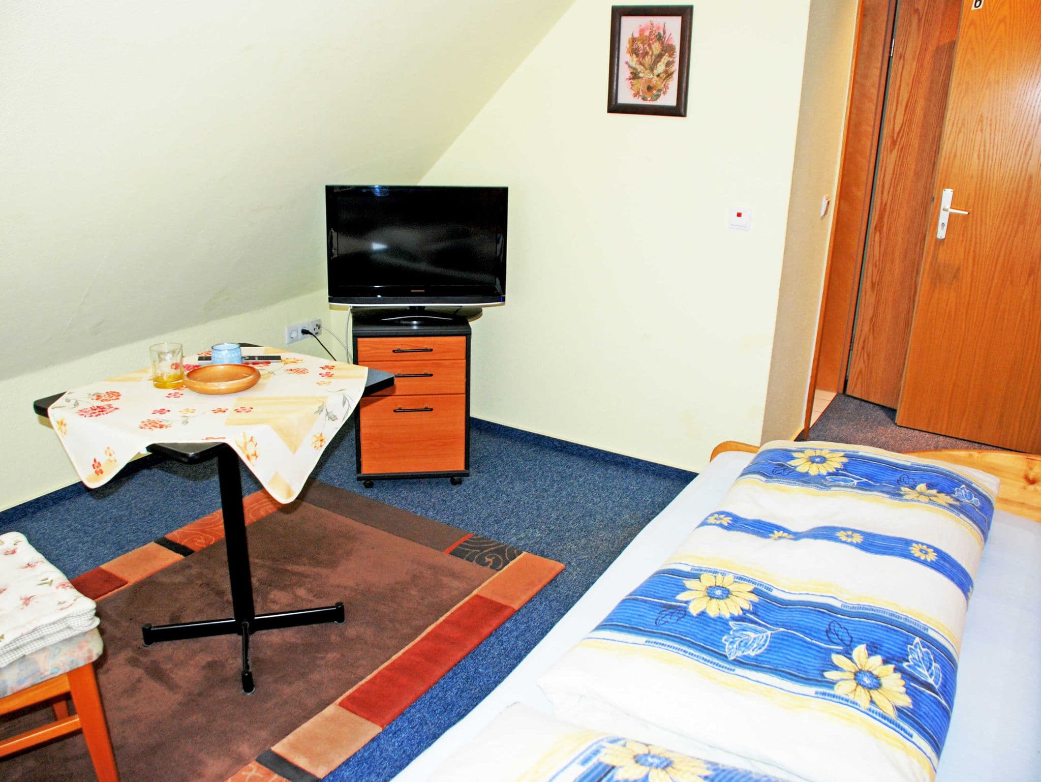 06 Einzelzimmer - Pension mit Frühstück im Ostseebad Baabe detail 1