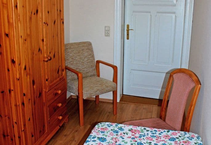 03 Ferienwohnung Mönchgut - Ferienvilla im Stil der Bäderarchitektur detail 3