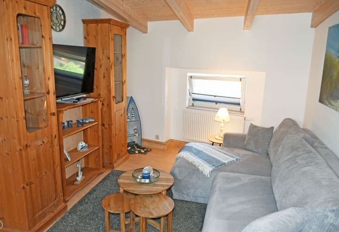 Ferienwohnung Lee (R) - Ferienhaus zum Hafen in Altefähr detail 2