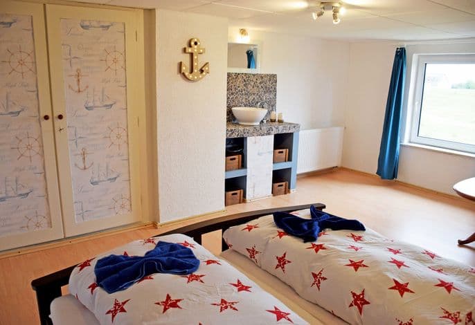 Ferienzimmer Möwe - Ferien auf Hiddensee im schönen Neuendorf detail 1