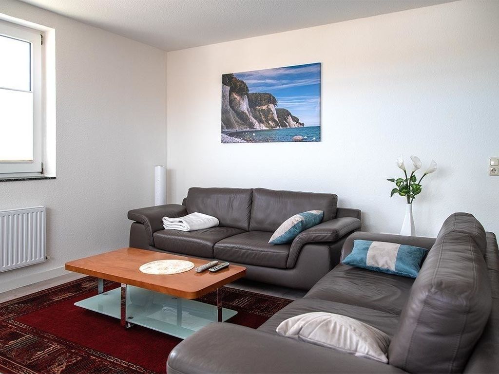 Ferienwohnung MAJA in Sassnitz für 2 Erwachsene und 1 Kind oder 3 Erwachsene detail 1