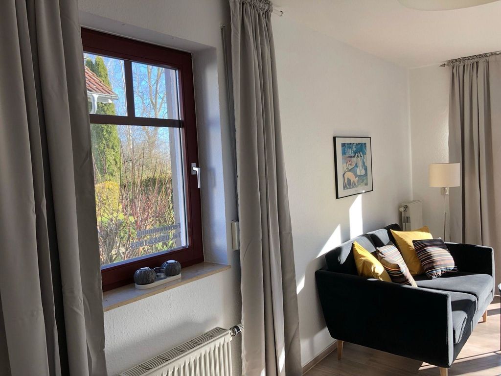 Ferienwohnung "Klaus Störtebeker" mit Sonnenterrasse & Garten zwischen Strand, Wald und Wiese! detail 4