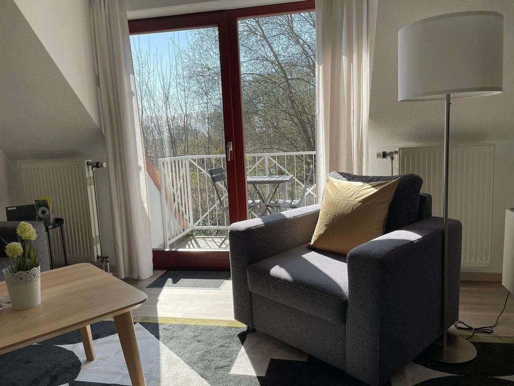 Ferienwohnung "Nils Holgerson" mit Balkon zwischen Strand, Wald & Wiese im Südosten der Insel Rügen! detail 4