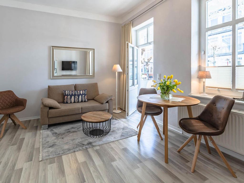 Villa Iduna / Ferienwohnung No. 1 - EG mit Balkon nach Osten