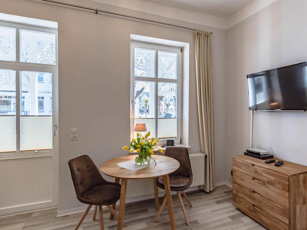 Villa Iduna / Ferienwohnung No. 1 - EG mit Balkon nach Osten detail 2