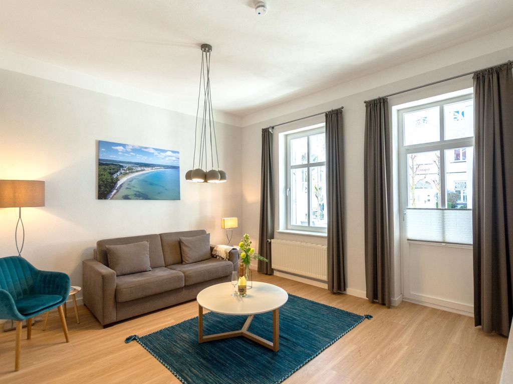 Villa Iduna / Ferienwohnung No. 3 - EG mit Balkon nach Süden