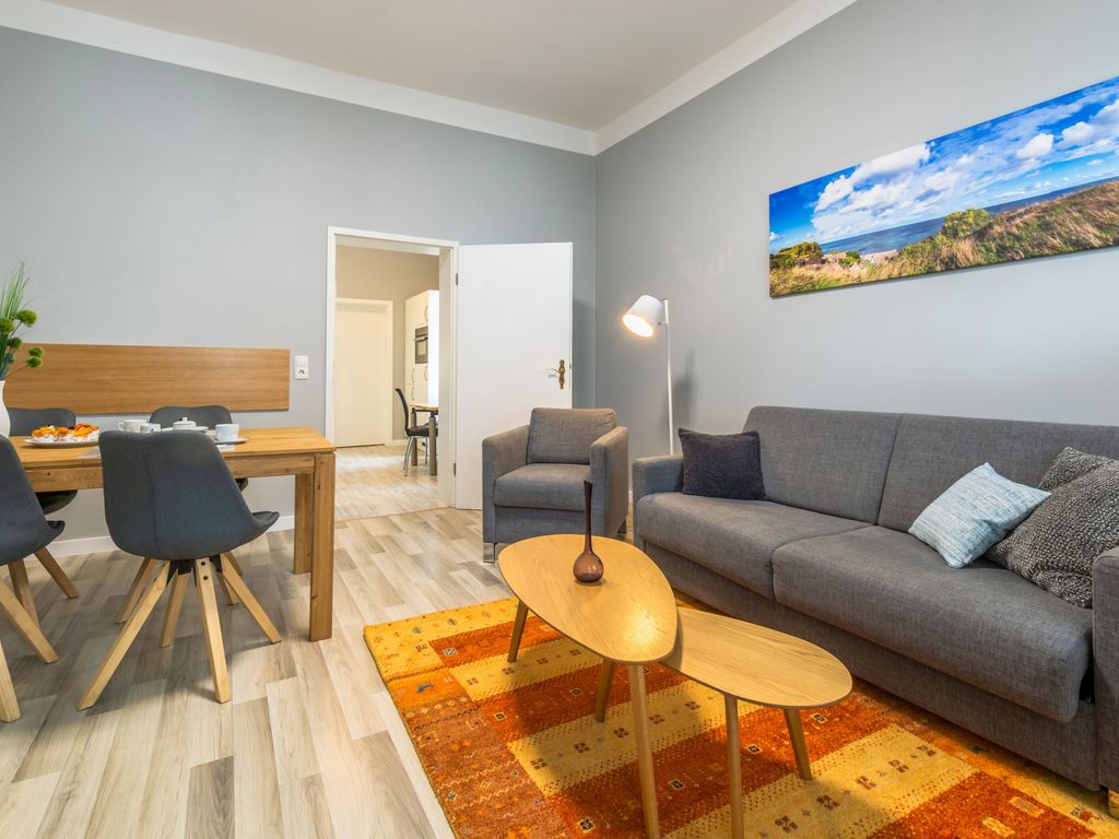 Villa Iduna / Ferienwohnung No. 5 - 1. OG mit Balkon nach Osten