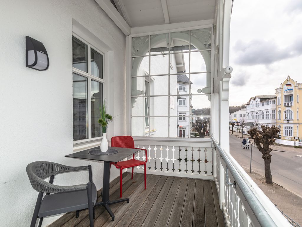 Villa Iduna / Ferienwohnung No. 6 - 1. OG mit Balkon nach Süden detail 4