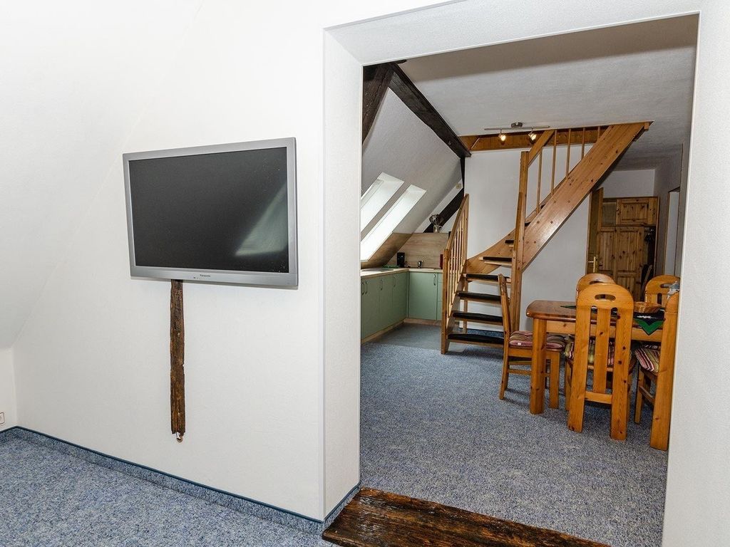 Ferienwohnung auf Rügen für 3 Erwachsene und 1 Kind in Schaprode Zi6 detail 2