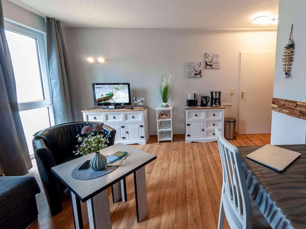 Ferienwohnung 30 - Strandhaus Mönchgut - Endloser Sandstrand und das weite Meer detail 3