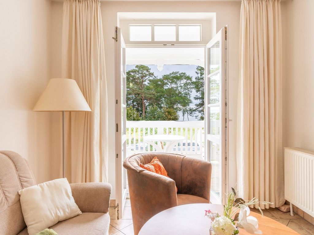 Fewo 8 Aparthotel Binz direkt an der Strandpromenade mit Meerblick und Balkon