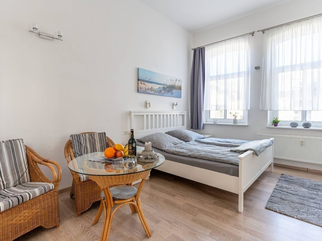 Villa Seiler in Binz, 1-Raum Ferienwohnung Nr. 6 , Toplage, wenige Schritte zum Strand detail 4