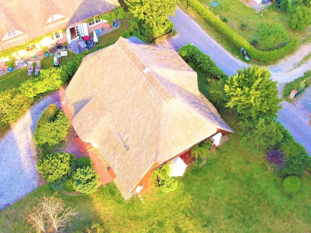 Reetdach - Ferienwohnung " Spann mol ut " bei Binz detail 1