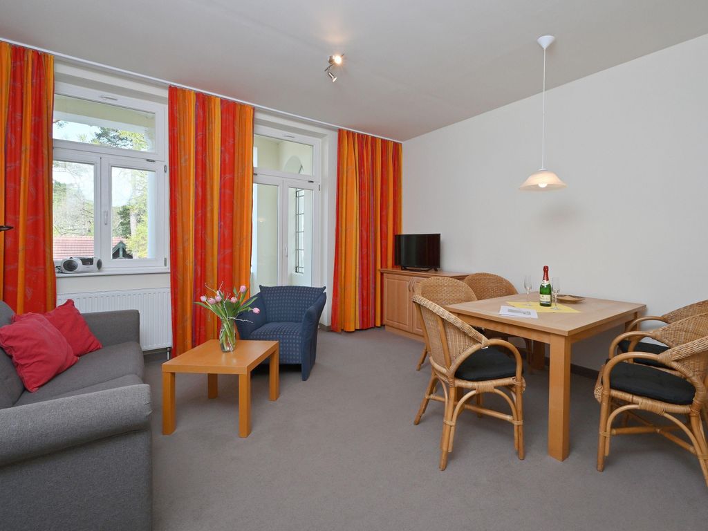 Ferienwohnung 6 mit Sauna WLAN 6 Pers. Sellin auf Rügen Villa Celia 200 m vom Strand entfernt