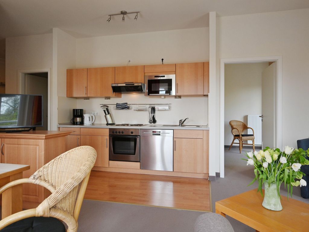 Strandnahe Ferienwohnung 8 Villa Celia Sellin für 6 Personen mit WLAN, Sauna, Insel Rügen detail 4