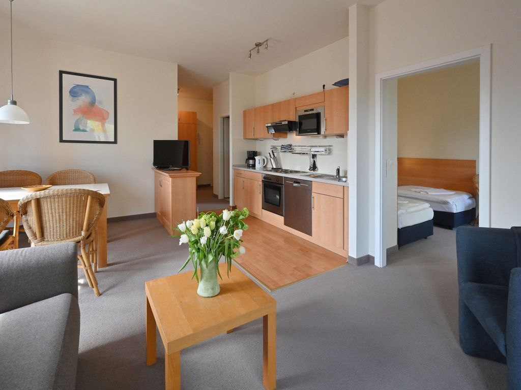 Strandnahe Ferienwohnung 8 Villa Celia Sellin für 6 Personen mit WLAN, Sauna, Insel Rügen detail 2