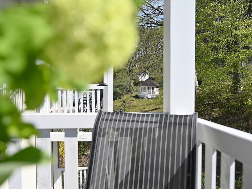 Ferienwohnung 12 für 6 Personen strandnah in Sellin auf Rügen Villa Celia WLAN SAUNA detail 2