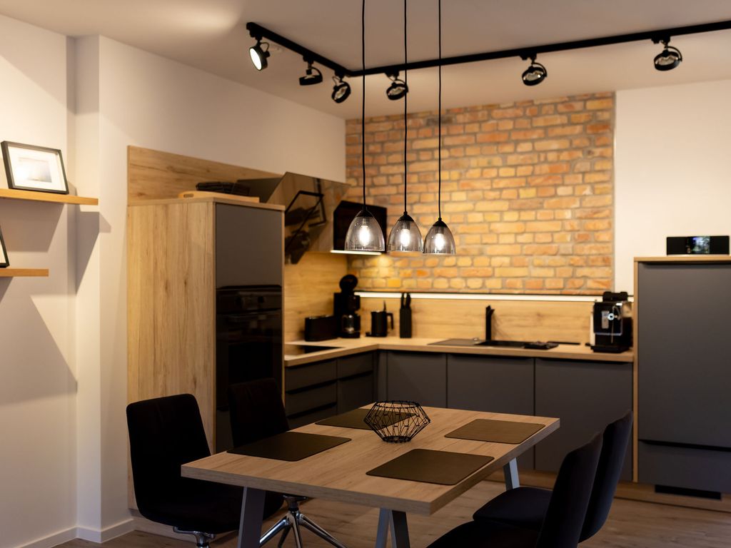 Loris Studio