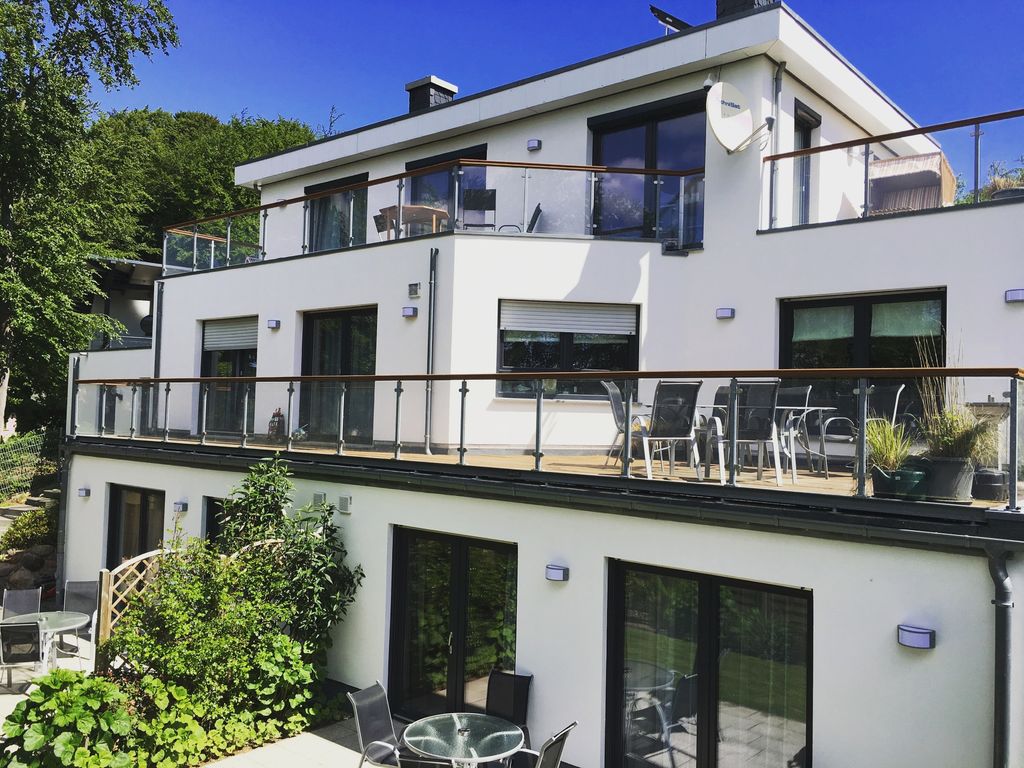 Appartement mit Gartenterrasse im Strandhaus Manatee