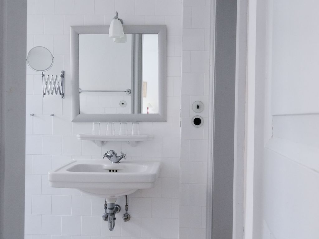 Ferienwohnung Herrenhaus Linker Seitenflügel I - Boldevitzer Rügenkaten detail 2